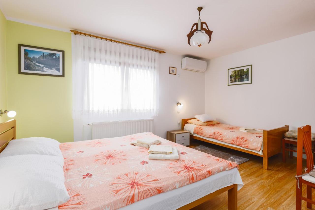 Apartment Zalac Slunj Exterior photo