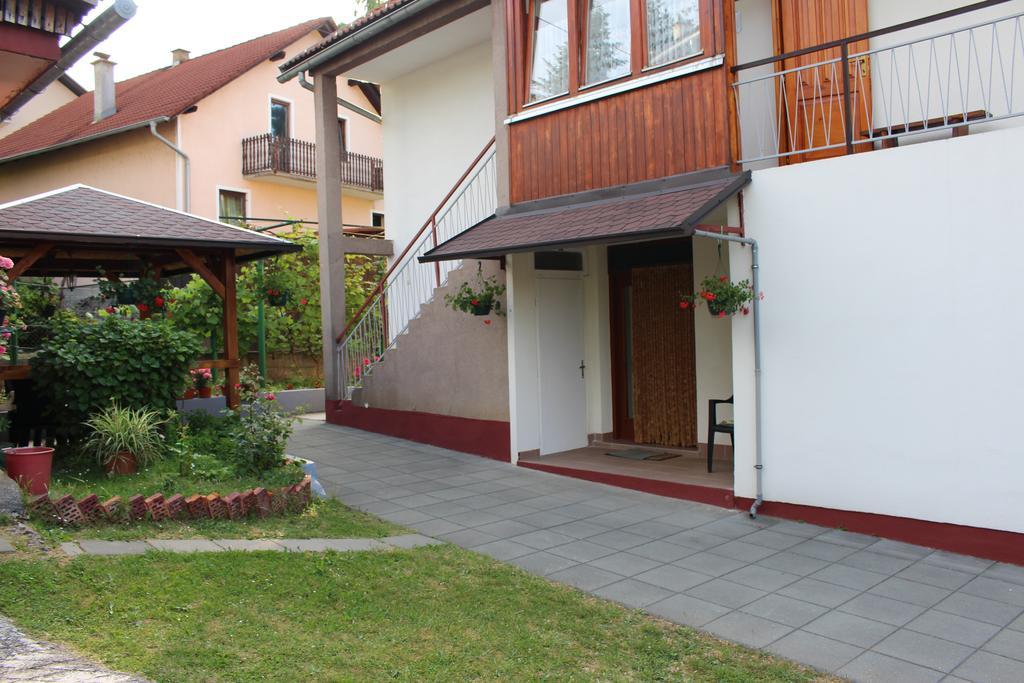 Apartment Zalac Slunj Exterior photo